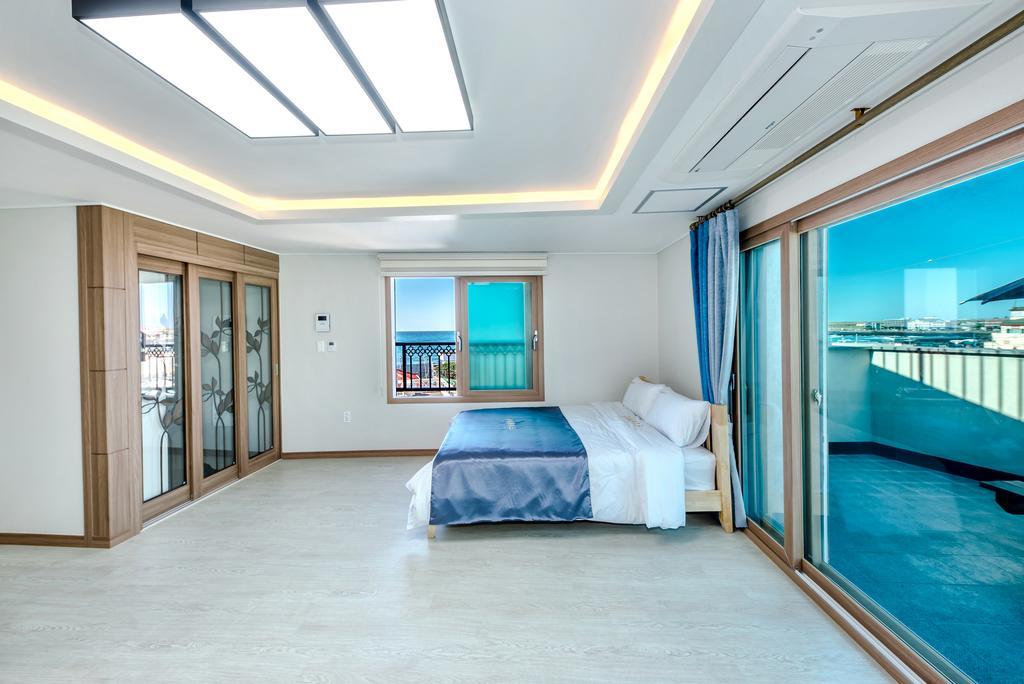 Holcae House Hotel Jeju Exterior photo